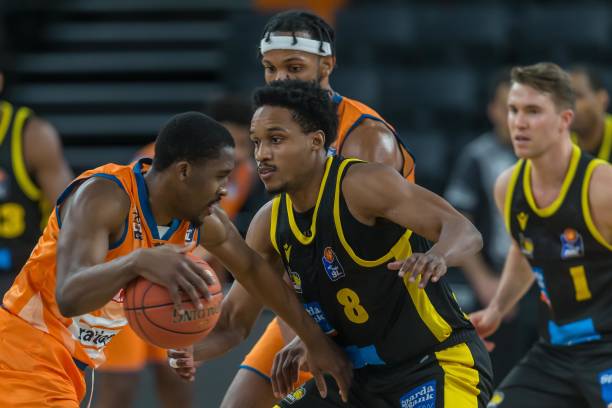 库埃泽同样 库埃泽同样