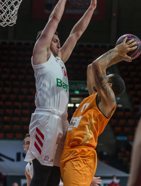 三点联动是 三点联动是