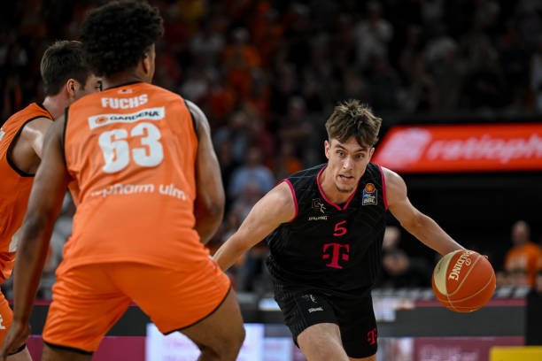 队友与裁判 队友与裁判