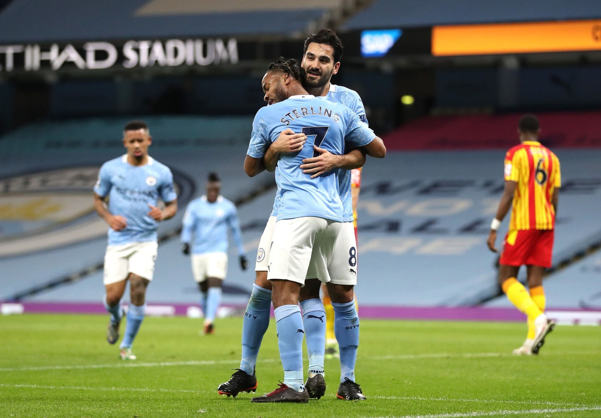 对于肩负日 对于肩负日